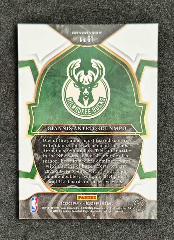 2022-23 Panini Select Giannis Antetokounmpo #61 Concourse