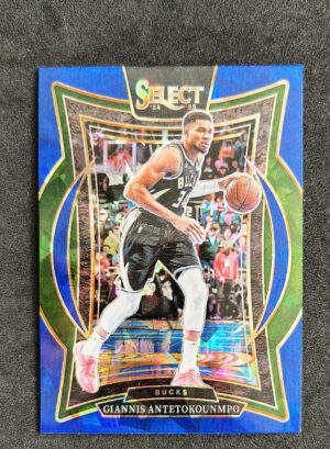 2024-25 Panini Select Giannis Antetokounmpo #43 Concourse Blue Cracked Ice