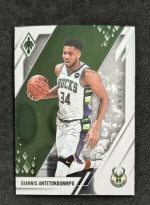 2021-22 Panini Chronicles Phoenix Giannis Antetokounmpo #680