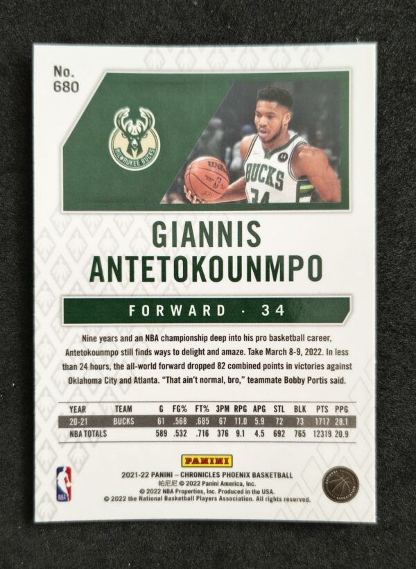2021-22 Panini Chronicles Phoenix Giannis Antetokounmpo #680