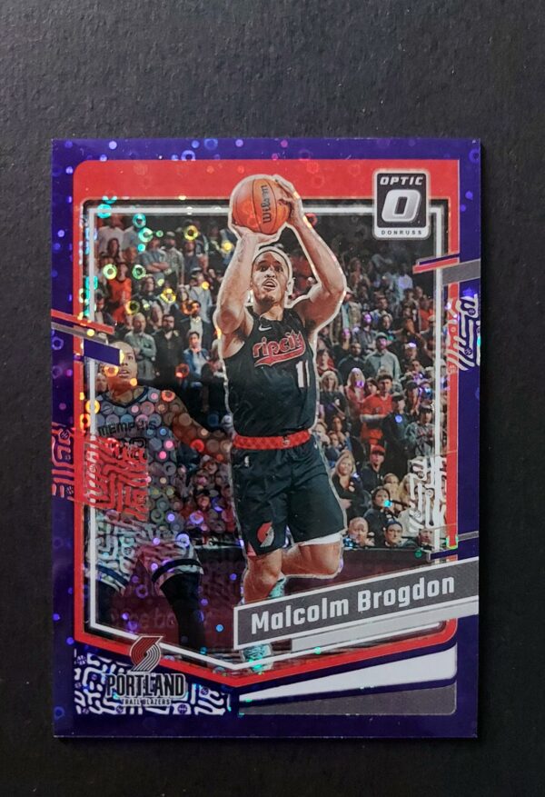2023-24 Panini Optic Malcolm Brogdon #75 67/99