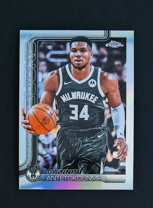 2025-26 Topps Chrome Giannis Antetokounmpo #137 Silver Refractor