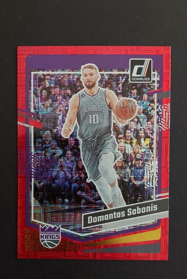 2023-24 Panini Donruss Domantas Sabonis #82 17/99 Red Choice