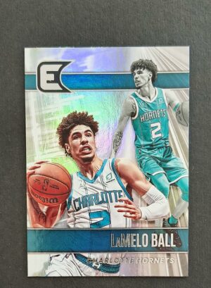 2021-22 Panini Chronicles Essentials Lamelo Ball #309