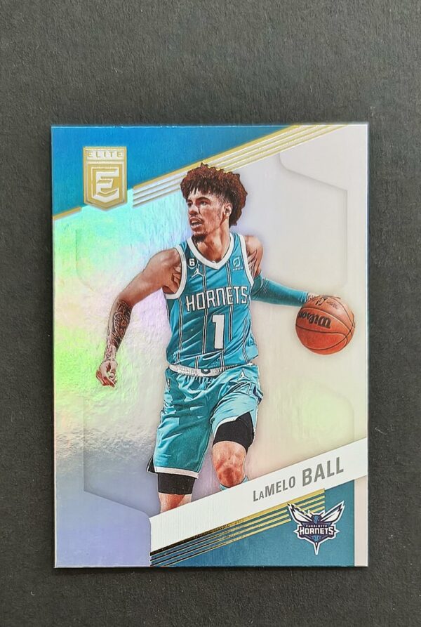 2022-23 Panini Elite Lamelo Ball #132