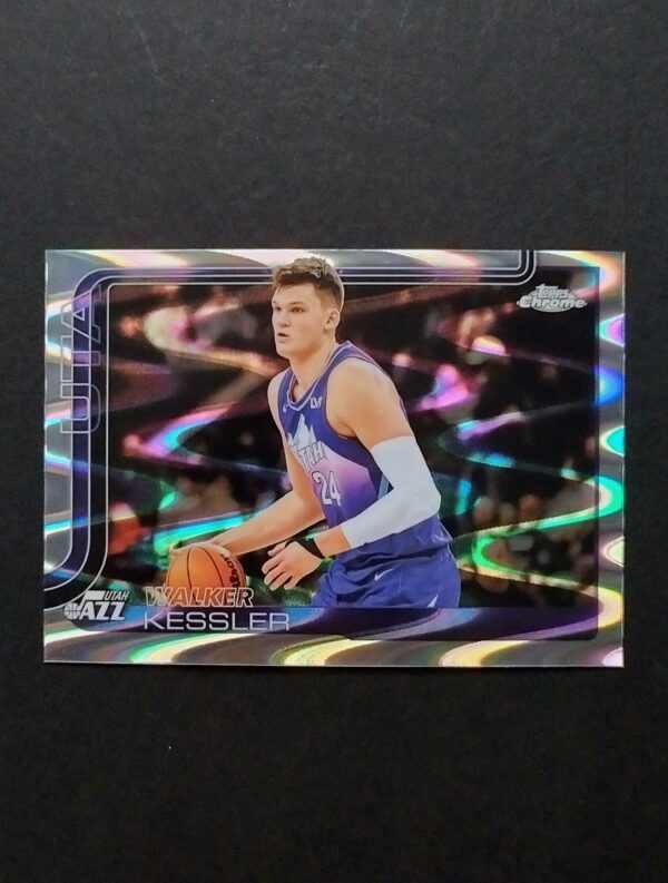 2025-26 Topps Chrome Walker Kessler #205 Ray Wave Refractor