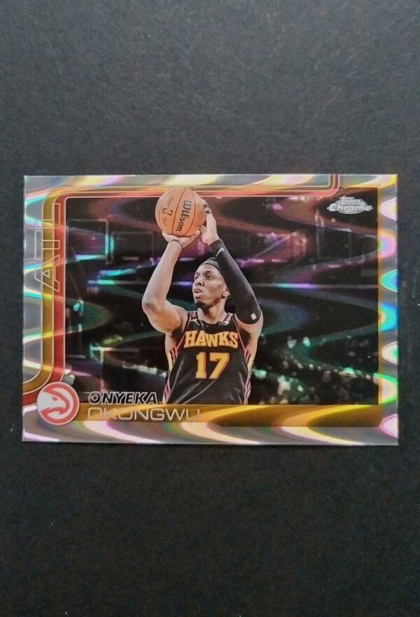 2025-26 Topps Chrome Onyeka Okongwu #21 Ray Wave Refractor