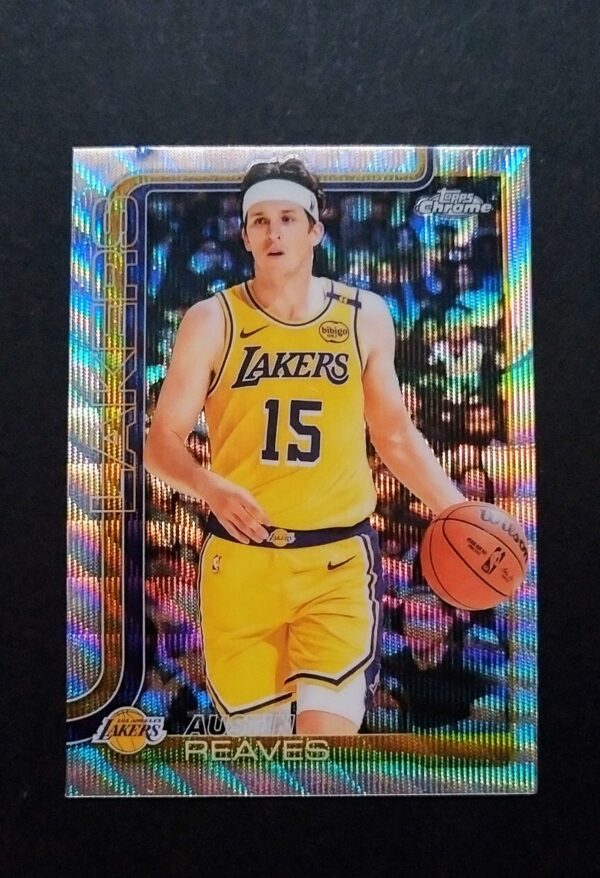 2025-26 Topps Chrome Austin Reaves #126 Wave Refractor