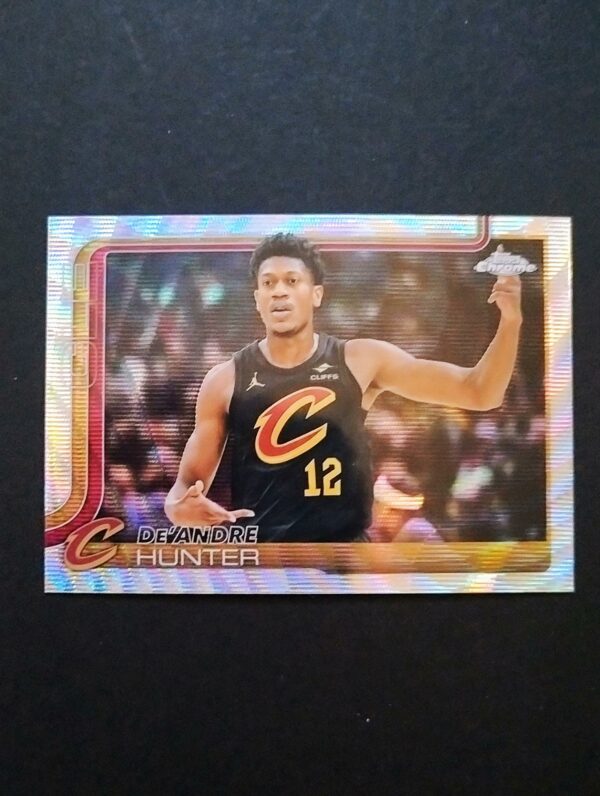 2025-26 Topps Chrome De'Andre Hunter #73 Wave Refractor